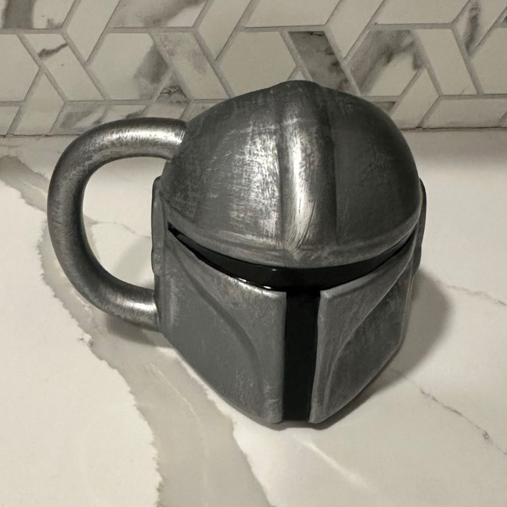 Star Wars the mandalorian gray ceramic helmet mug